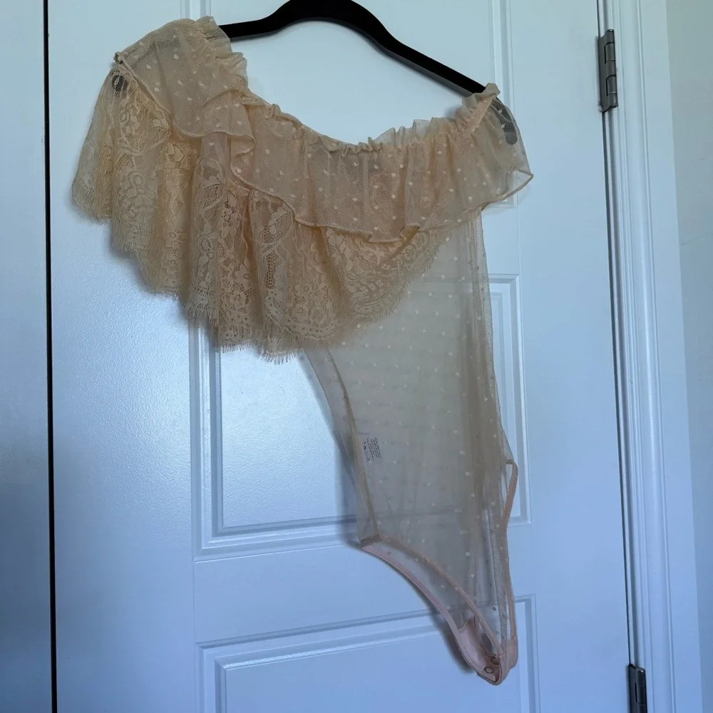 house of harlow 1960 x revolve desi bodysuit in nude - Picture 4 of 4